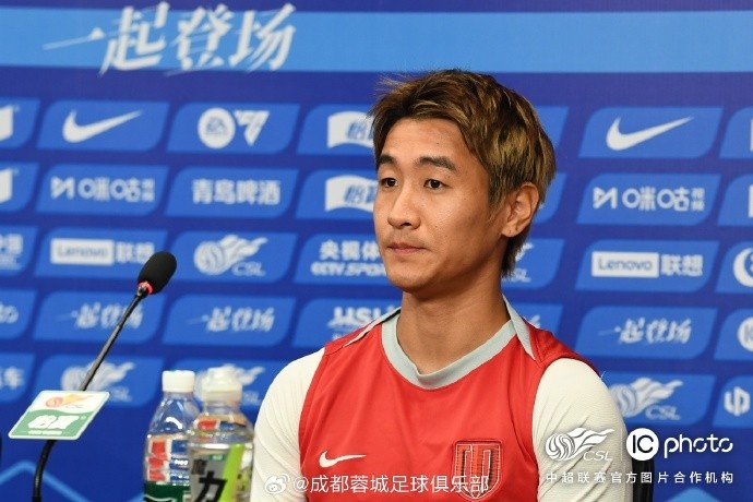 阿洛伊西:战术调整本赛季首现 韦世豪表态全力争胜 阿洛伊西:战术调整本赛季首现 韦世豪表态全力争胜