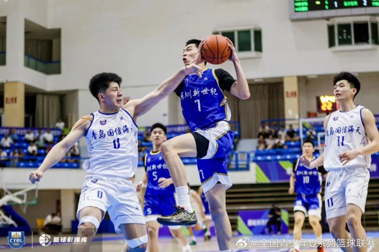 深圳新世纪U19预赛7战5胜晋级,吴铠博包揽赛区得分王抢断王 深圳新世纪U19预赛7战5胜晋级,吴铠博包揽赛区得分王抢断王