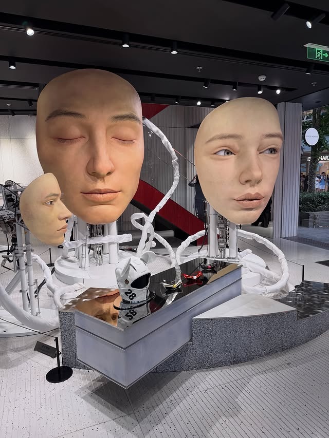 保罗·乔治妻子社媒晒上海48小时照