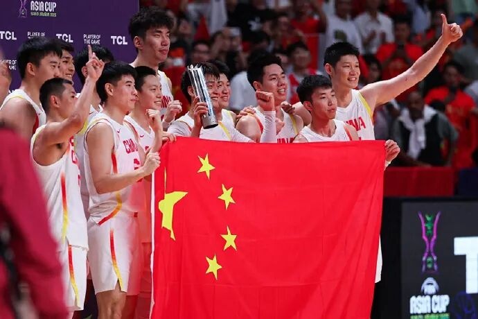 中国男篮夏训收官:佛山三战场均净负7分,后卫线持球核心依旧无解 中国男篮夏训收官:佛山三战场均净负7分,后卫线持球核心依旧无解
