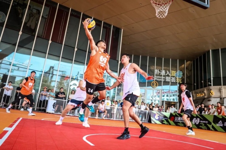 FIBA Open 3x3上海长宁站落幕 KOTC加时逆转 闵行动小鹿全胜夺冠 FIBA Open 3x3上海长宁站落幕 KOTC加时逆转 闵行动小鹿全胜夺冠
