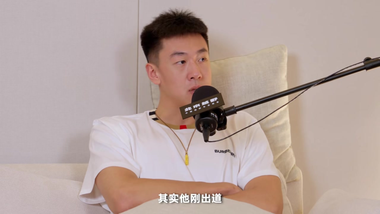 王少杰谈王洪泽撞新秀墙：听到太多声音导致状态回落