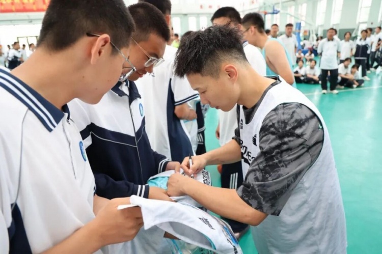 群星闪耀达拉特 2026FIBA Open3×3内蒙古三篮公开赛决赛燃动北疆