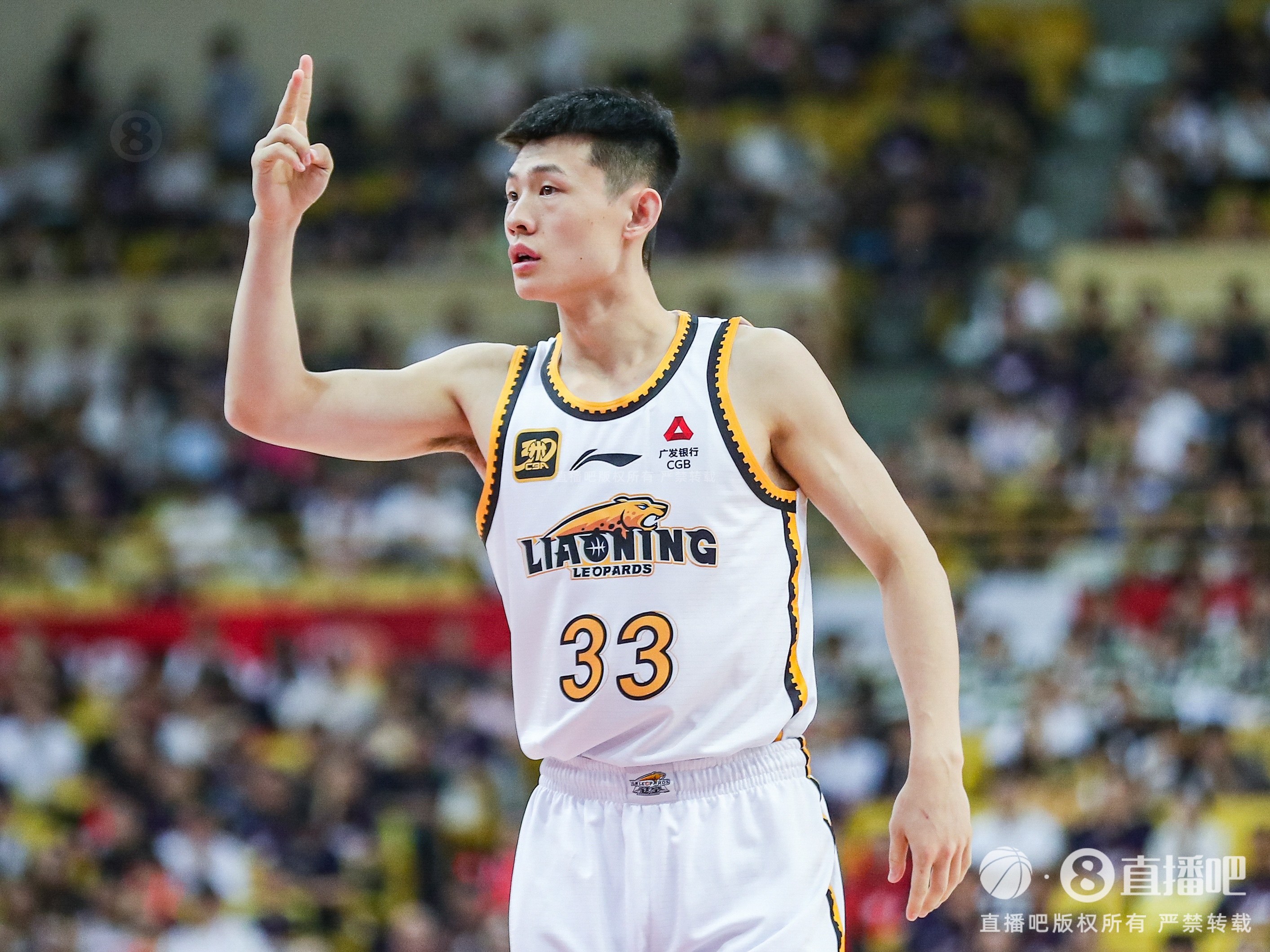 媒体人：山东男篮求购王岚嵚尽显诚意 其回家乡球队效力意愿强烈