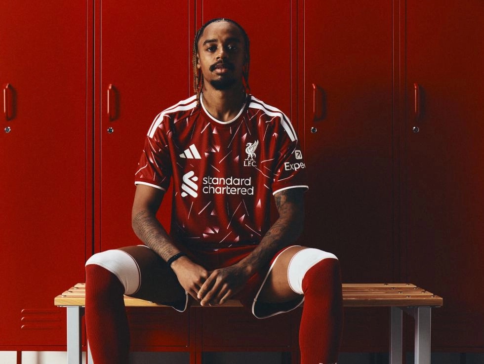 新军报到！利物浦1.45亿欧新援巴尔科拉体检、参观、签约照